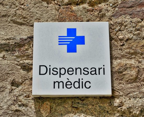 dispensary-1527853_1920.jpg
