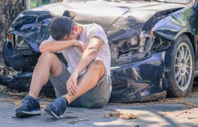 https-www-bgsllaw-com-images-easyblog_images-620-b2ap3_thumbnail_car-crash-life-threatening-injuries-illinois-jpg