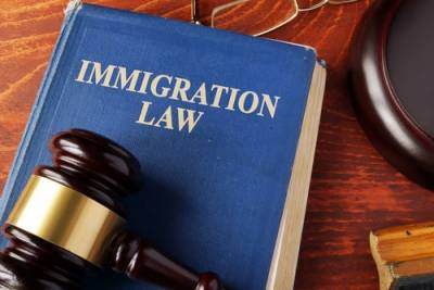 https-www-mencinilaw-com-images-easyblog_images-620-b2ap3_thumbnail_daca-federal-court-ruling-illinois-jpg