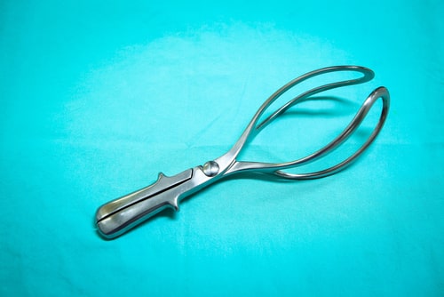 https-www-birthinjurylawalliance-com-images-easyblog_images-620-forceps-birth-injury-delivery-jpg